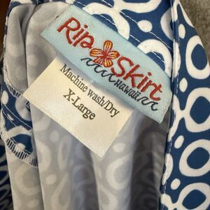 Rip Skirt Hawaii Wrap Skirt XL Blue Floral Short Geometric Swim Resort Ripskirt